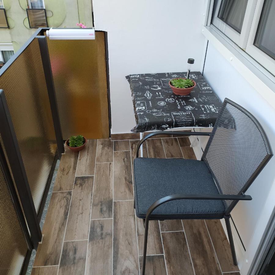 Krenusz Vendeghaz. Apartment Kaposvar Luaran gambar