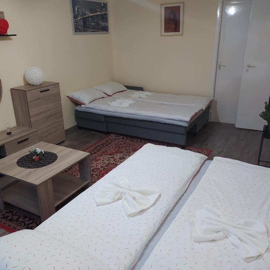 Krenusz Vendeghaz. Apartment Kaposvar Luaran gambar